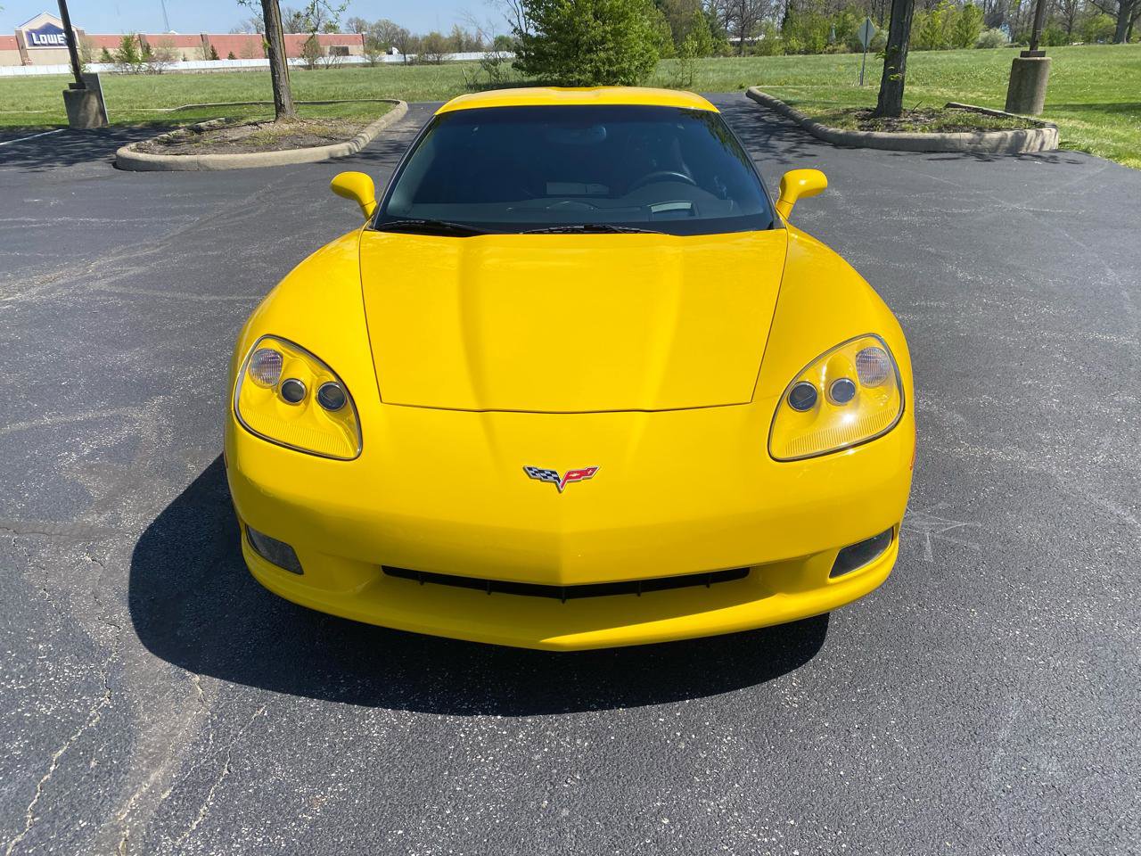 Used 2008 Chevrolet Corvette Coupe w/ Preferred Equipment Group RWD image 2