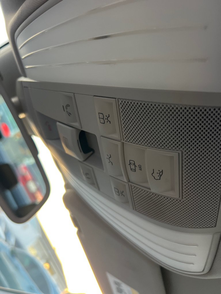 Used 2013 Mercedes-Benz E 350 4MATIC Sedan image 37