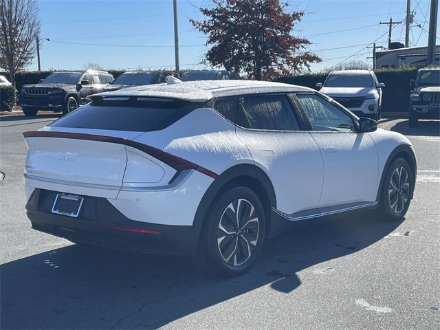 Used 2024 Kia EV6 Light image 12