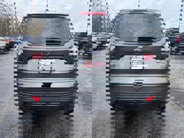 Used 2017 Ford Escape SE w/ Equipment Group 201A image 6