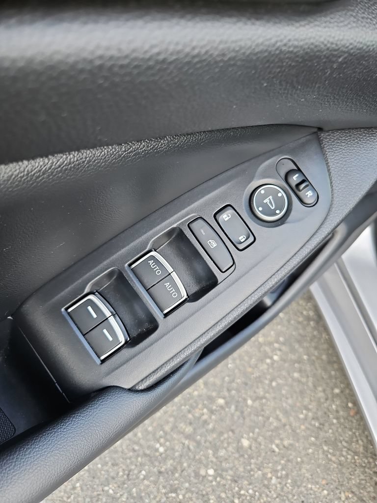 Used 2022 Honda Accord Sport image 25
