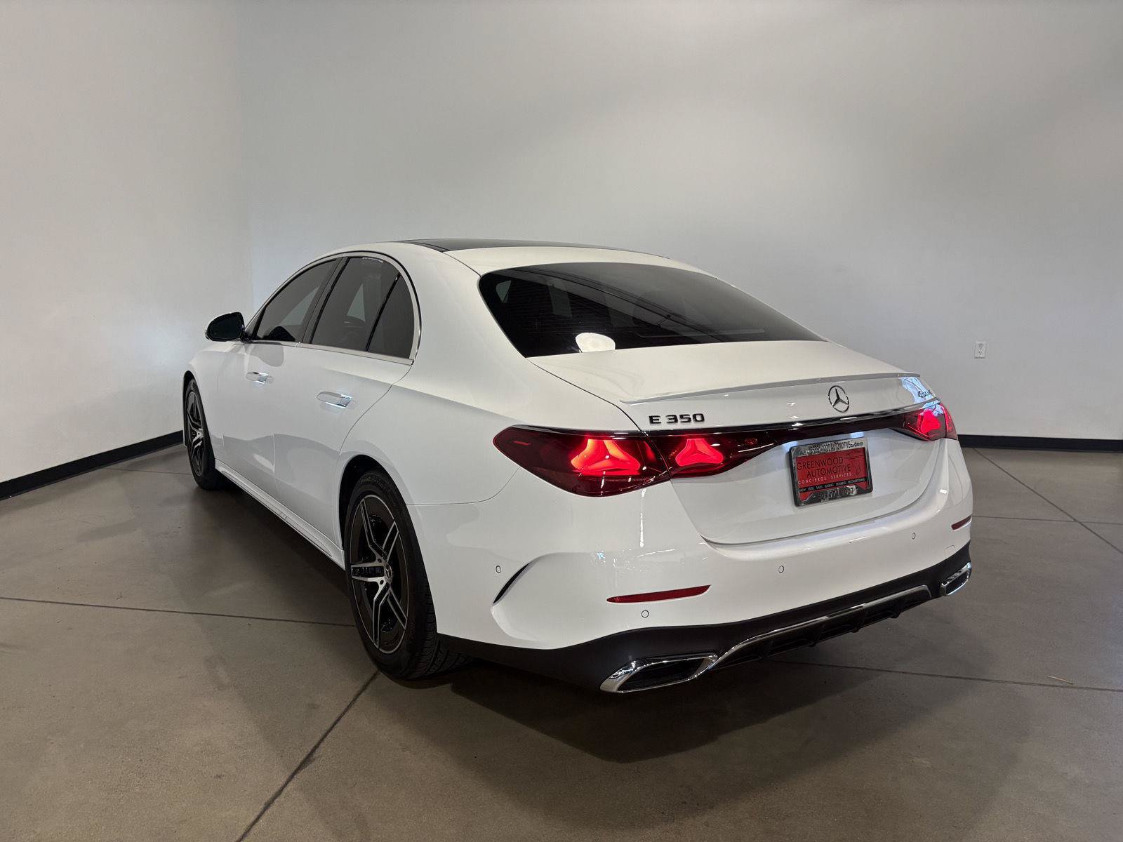 Used 2025 Mercedes-Benz E 350 4MATIC Sedan image 10
