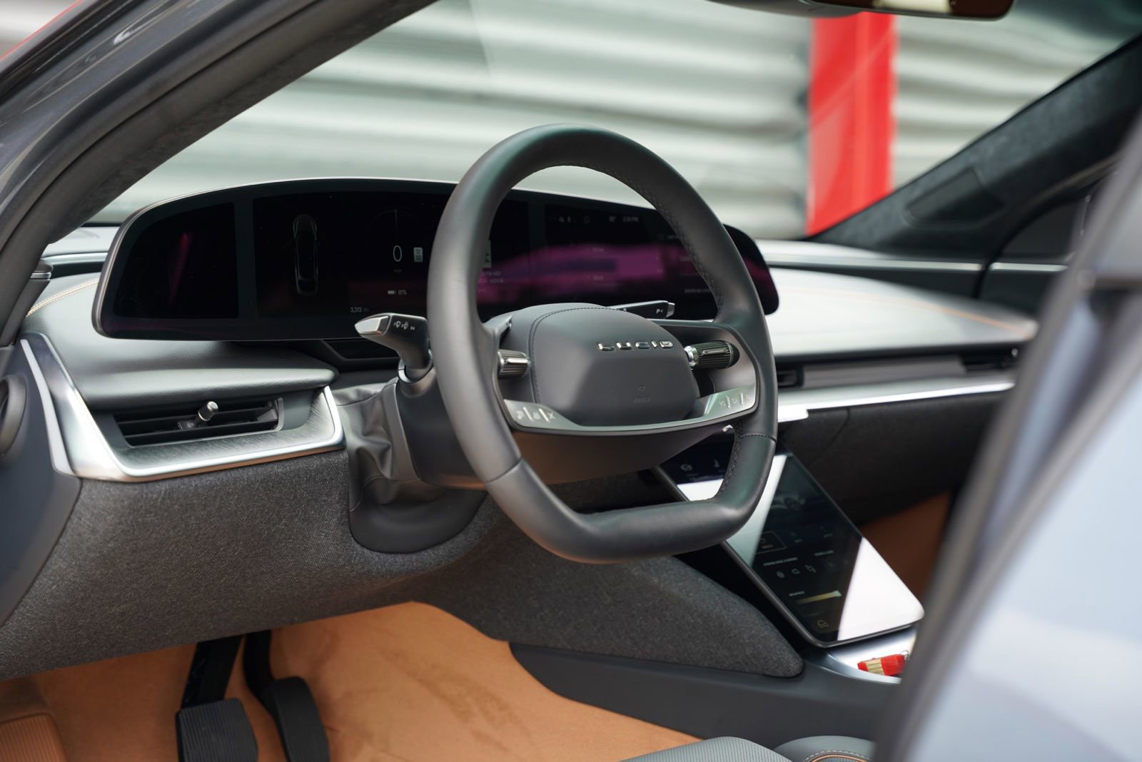 Used 2024 Lucid Air Touring image 12