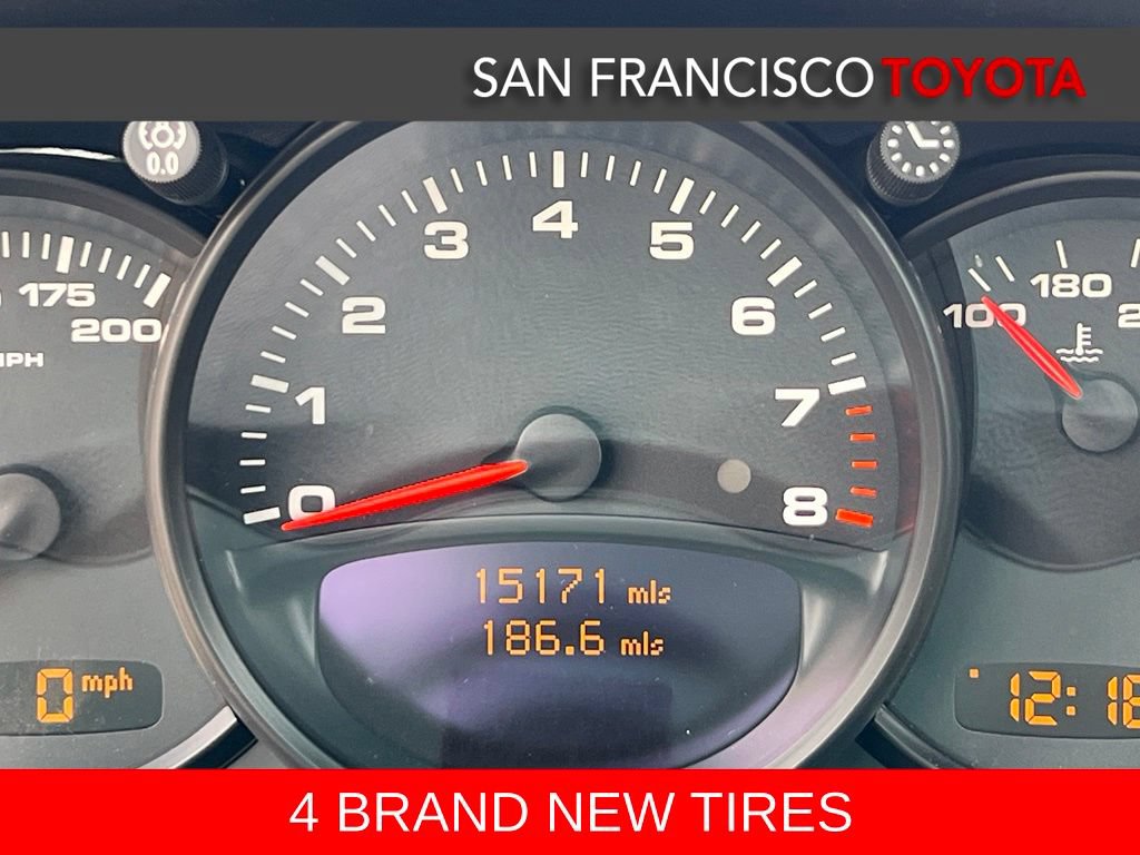 Used 2002 Porsche 911 Carrera 4 AWD/4WD image 26