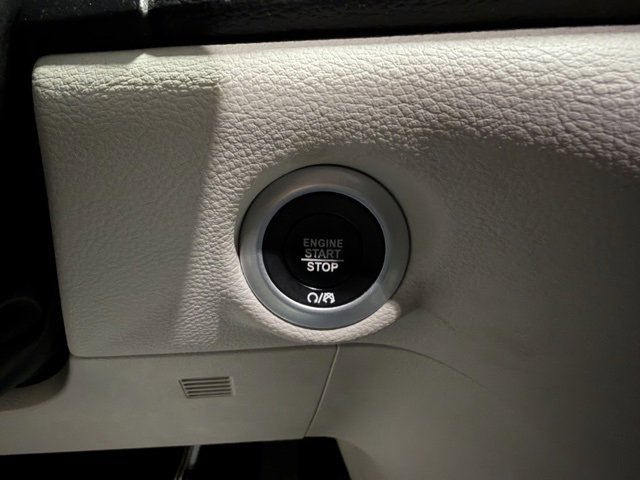 Used 2024 Chrysler Pacifica Touring-L w/ Road Tripper Package image 42