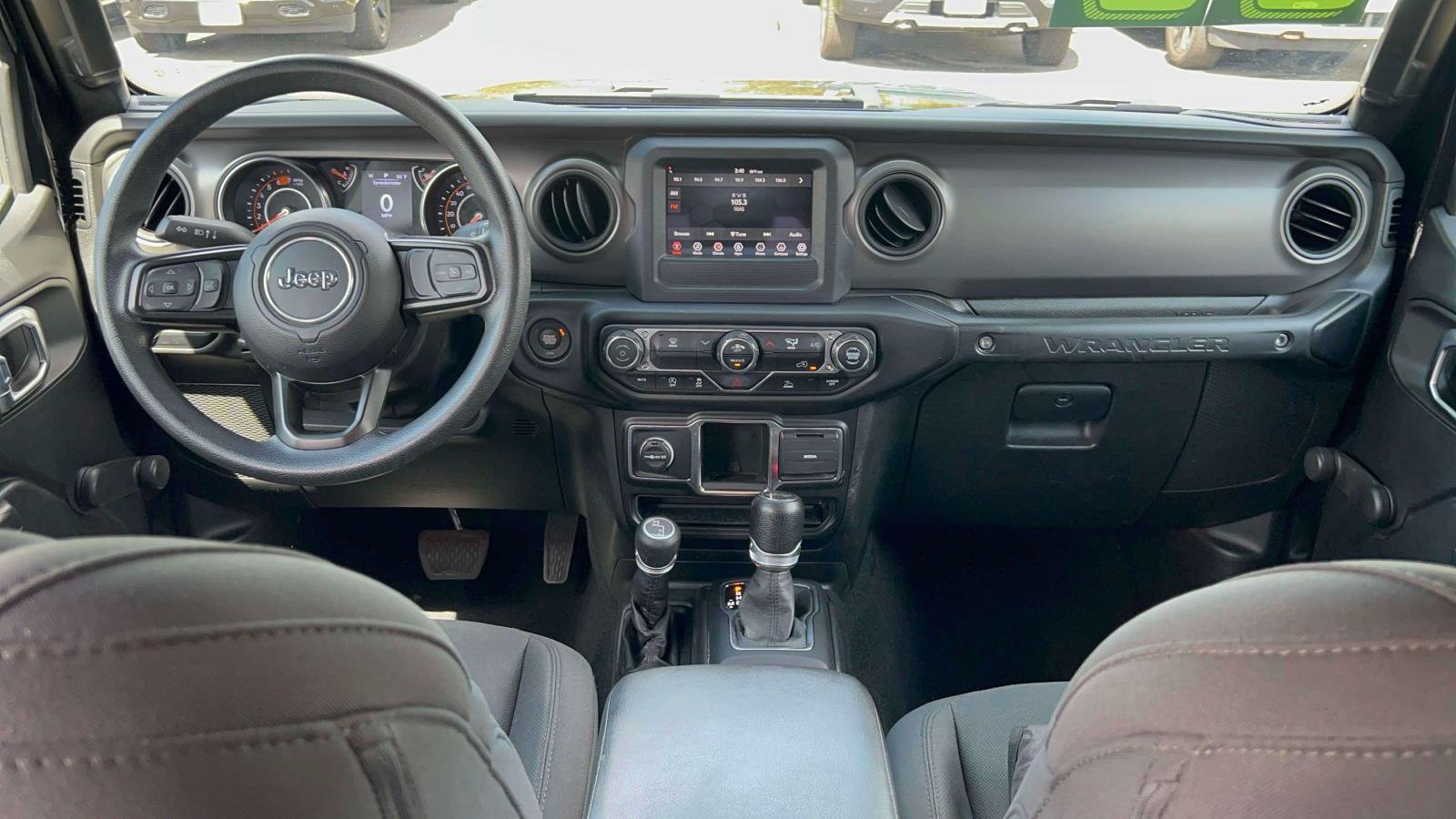 Used 2022 Jeep Wrangler Unlimited Sport AWD/4WD image 26