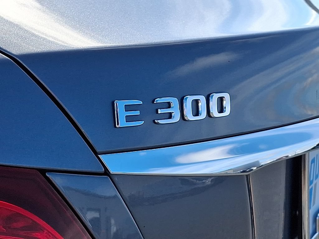 Used 2019 Mercedes-Benz E 300 4MATIC image 33