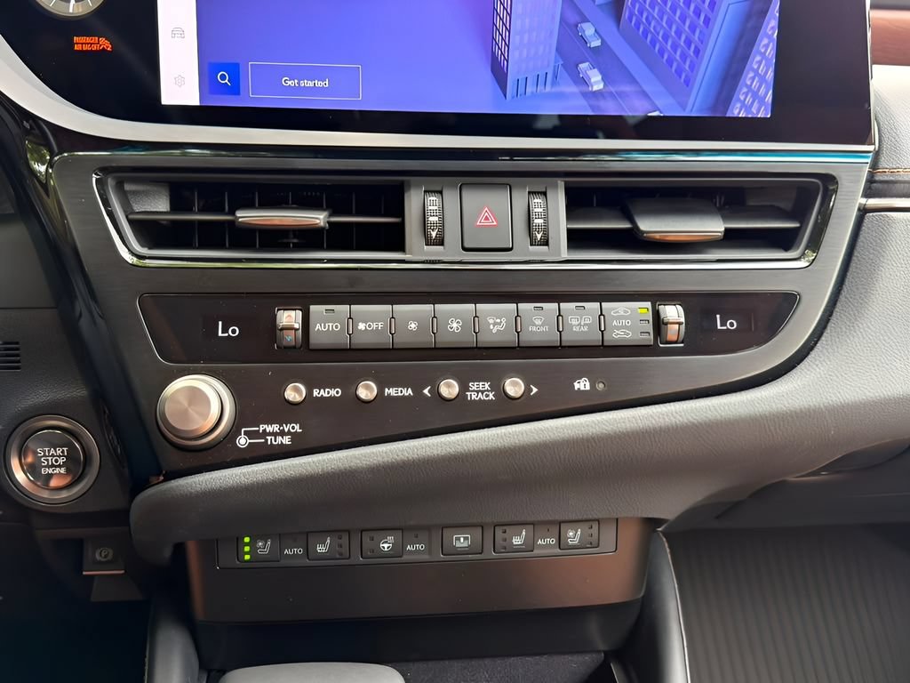 Used 2025 Lexus ES 350 Ultra Luxury FWD image 18