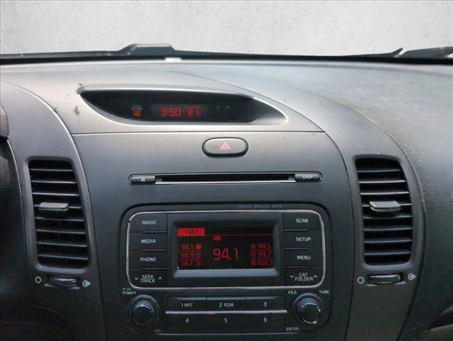 Used 2015 Kia Forte LX FWD image 11
