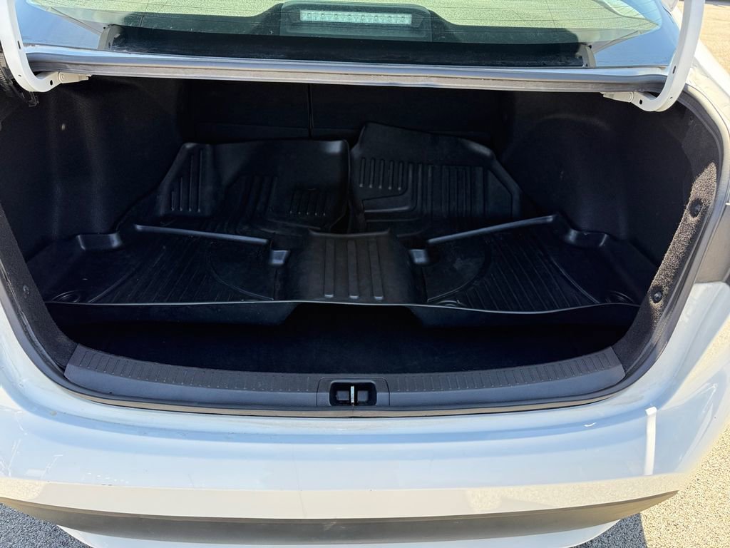 Used 2022 Toyota Corolla LE image 23