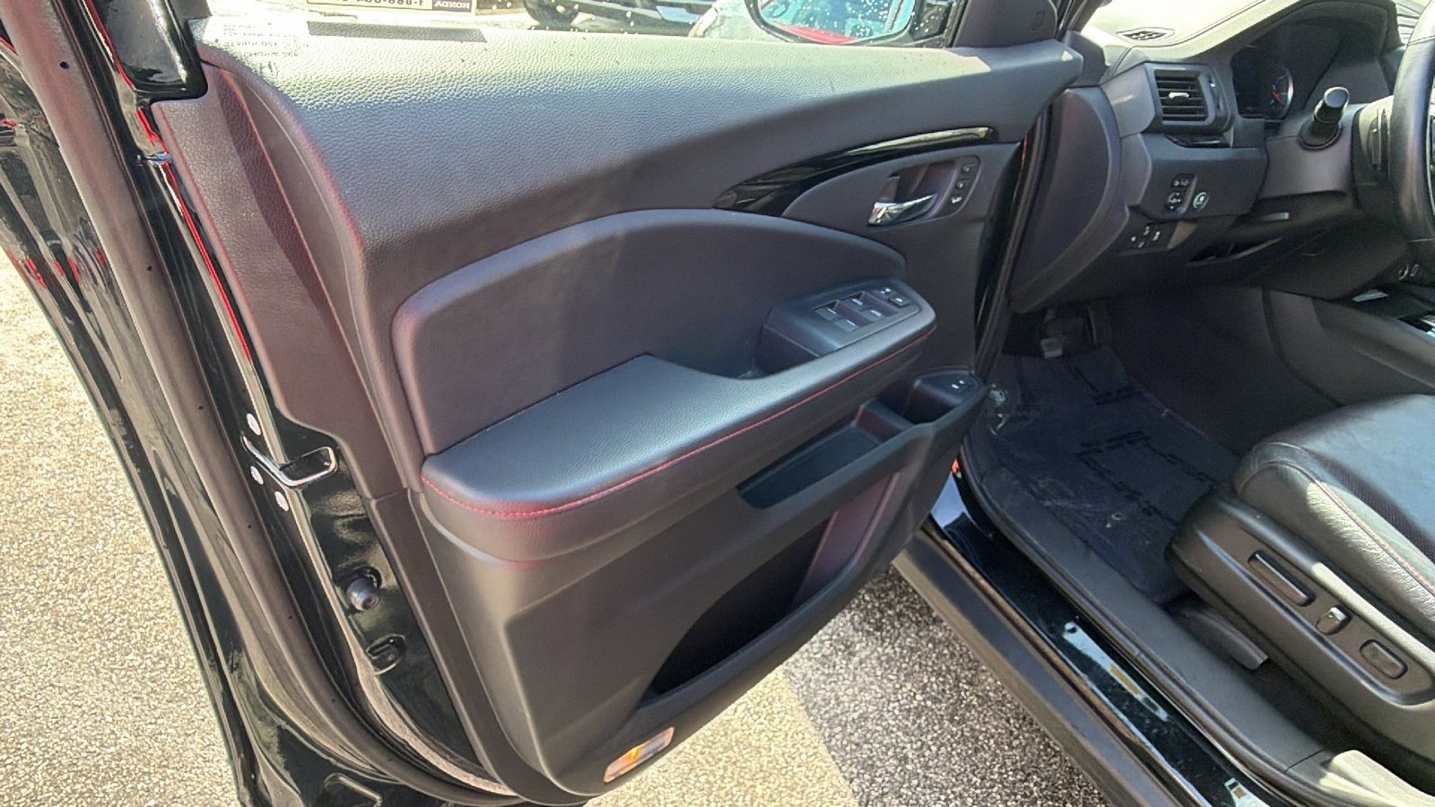 Used 2021 Honda Pilot Black Edition image 14