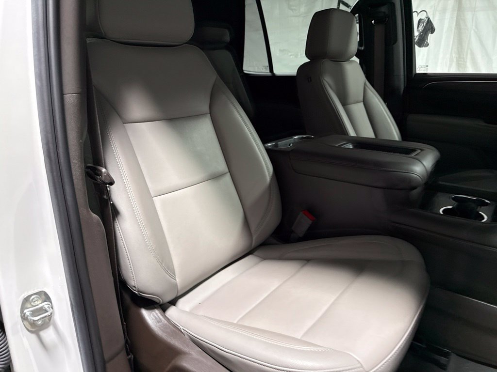 Used 2021 Chevrolet Tahoe LT w/ LT Signature Plus Package RWD image 10