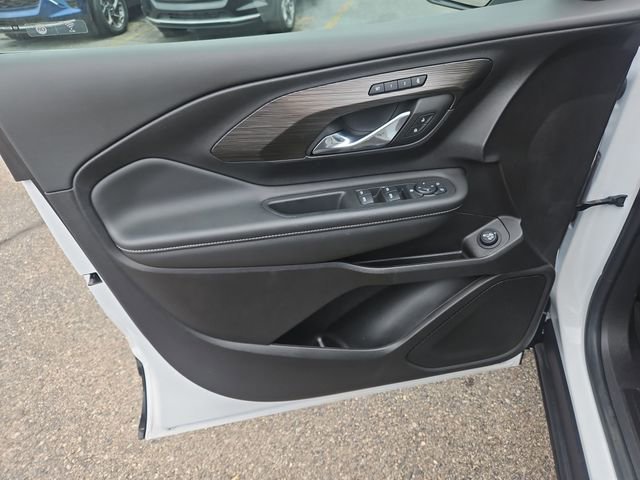 Used 2024 GMC Terrain SLT w/ LPO, Floor Liner Package AWD/4WD image 10