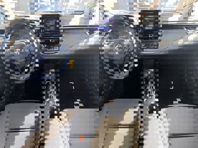 Used 2025 Toyota Corolla LE image 12