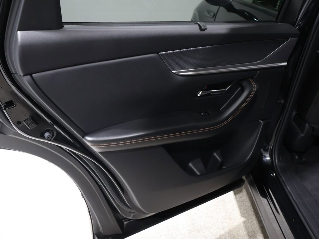 Used 2025 MAZDA CX-70 3.3 Turbo w/ Preferred Package image 19