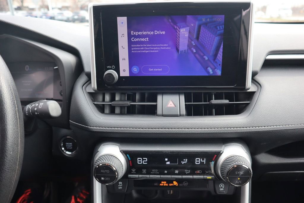 Used 2024 Toyota RAV4 XLE image 23