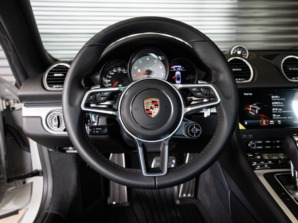 Certified 2025 Porsche 718 Boxster S RWD image 25
