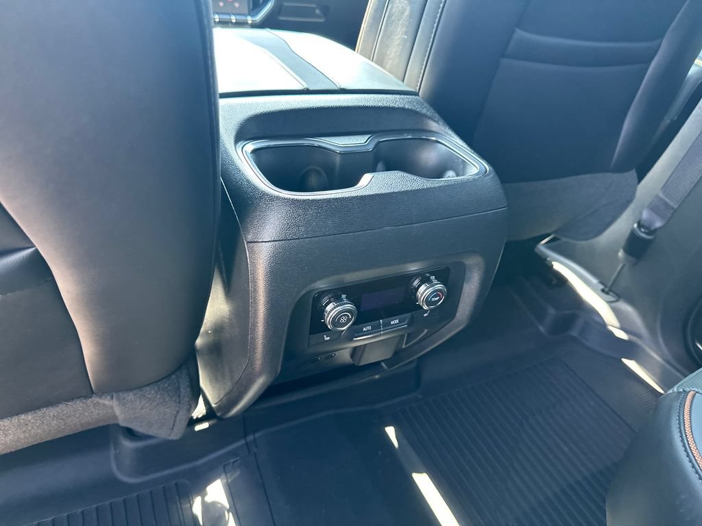 Used 2026 GMC Acadia AT4 w/ Luxury Package AWD/4WD image 33