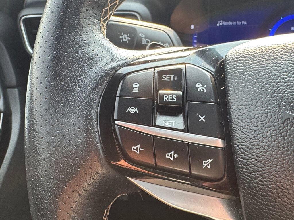 Used 2023 Ford Explorer ST w/ Equipment Group 401A AWD/4WD image 16