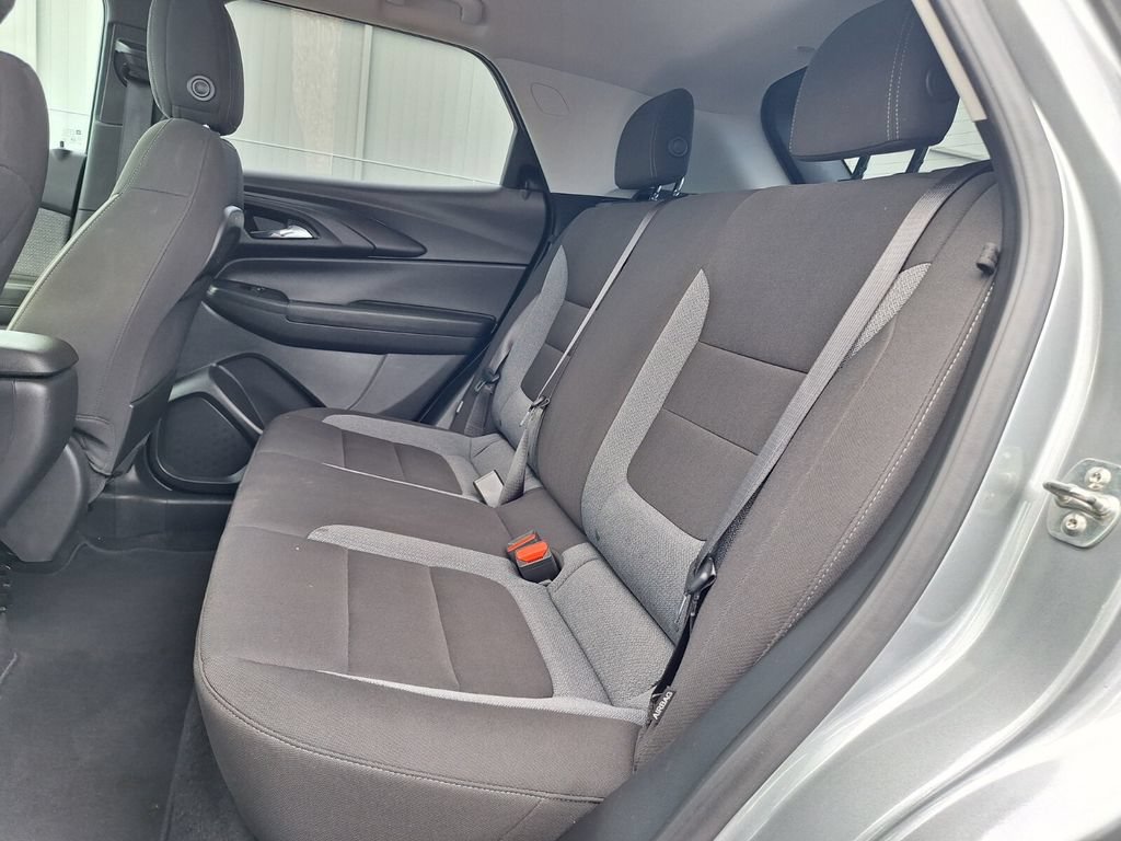 Used 2025 Chevrolet TrailBlazer LT FWD image 22