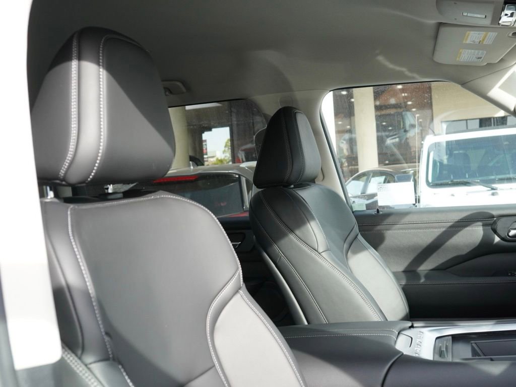 New 2026 Nissan Armada SV image 19