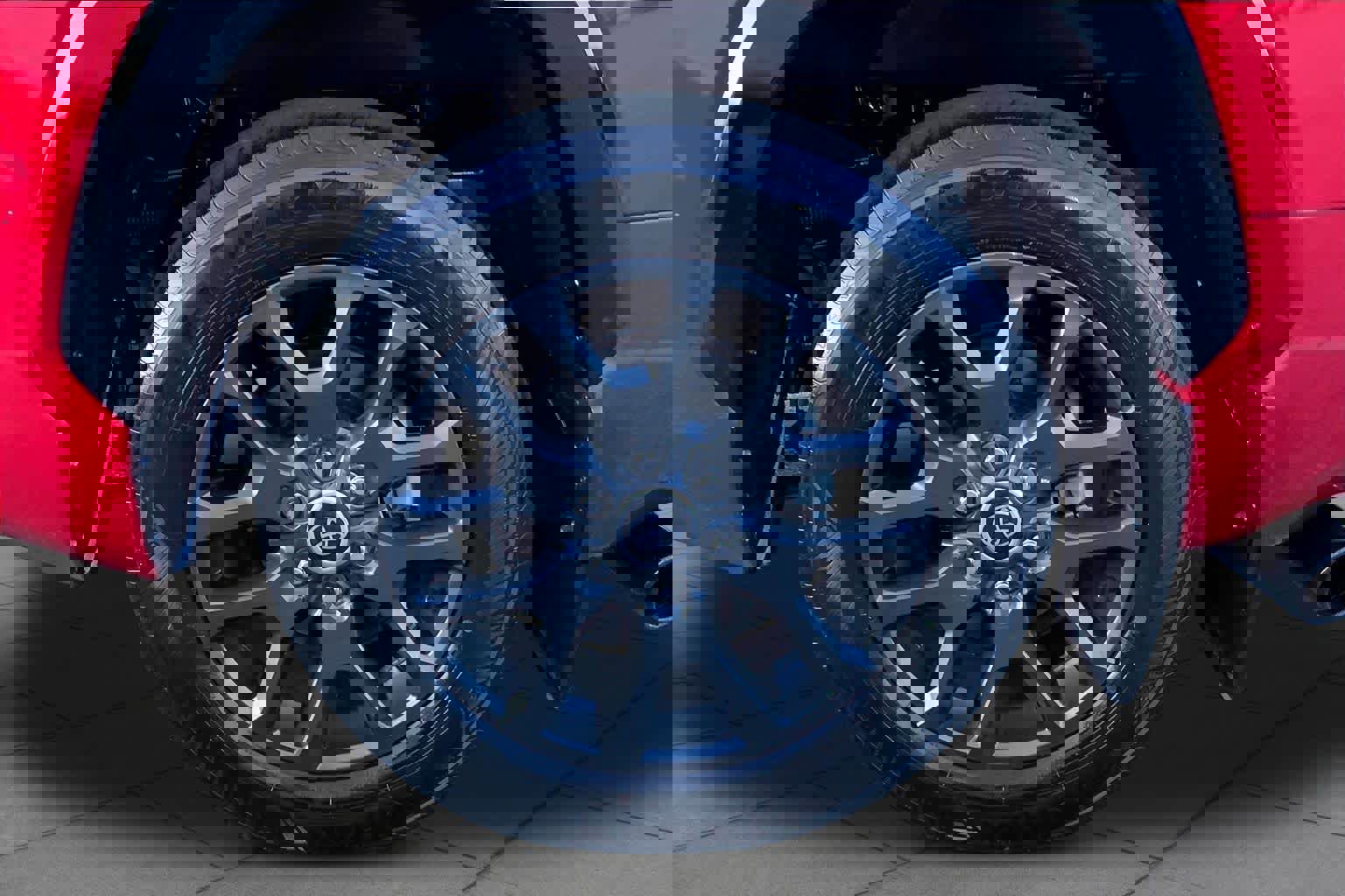 Used 2022 Toyota Tundra Platinum w/ Advanced Package image 11