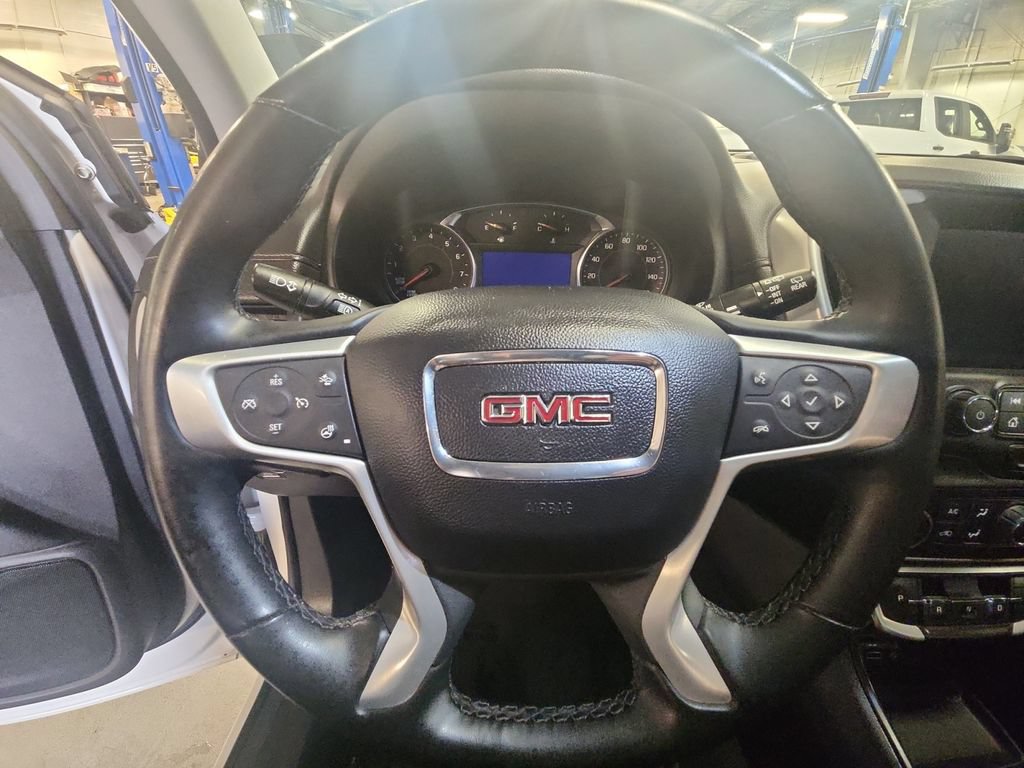 Certified 2024 GMC Terrain SLT FWD image 16