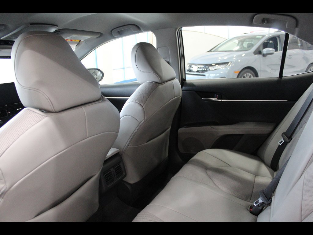 Used 2021 Toyota Camry XSE w/ Navigation Upgrade Package FWD image 16