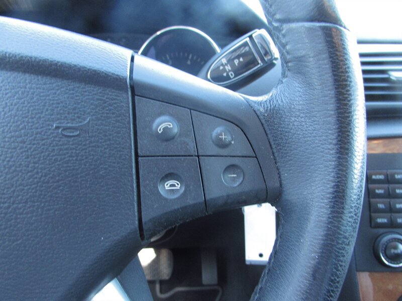 Used 2008 Mercedes-Benz R 350 4MATIC image 14
