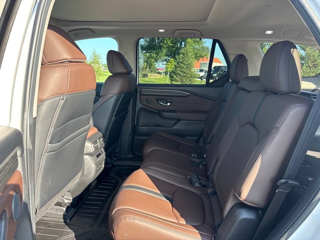 Used 2026 Honda Pilot Touring image 16
