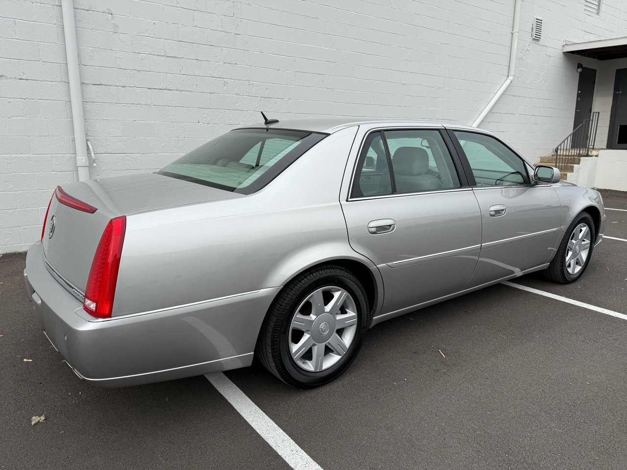 Used 2006 Cadillac DTS image 19