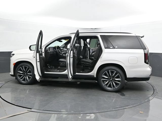 Used 2024 Cadillac Escalade Sport Platinum w/ LPO, Floor Liner Package AWD/4WD image 60