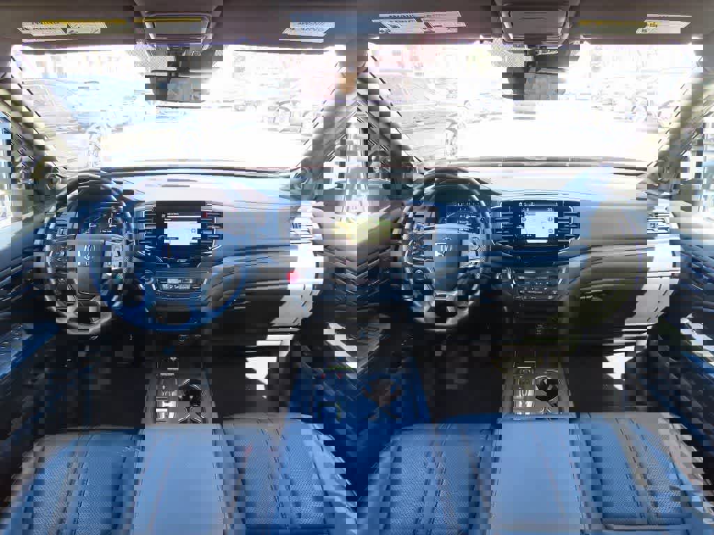 Certified 2024 Honda Passport TrailSport image 17