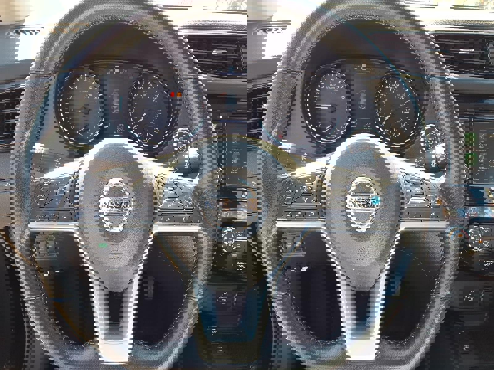 Used 2022 Nissan Rogue Sport SL image 8