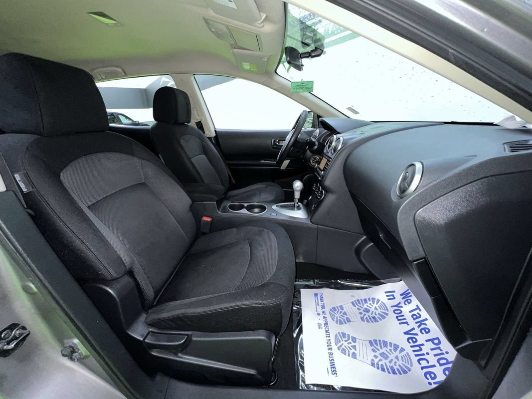 Used 2012 Nissan Rogue SV AWD/4WD image 28