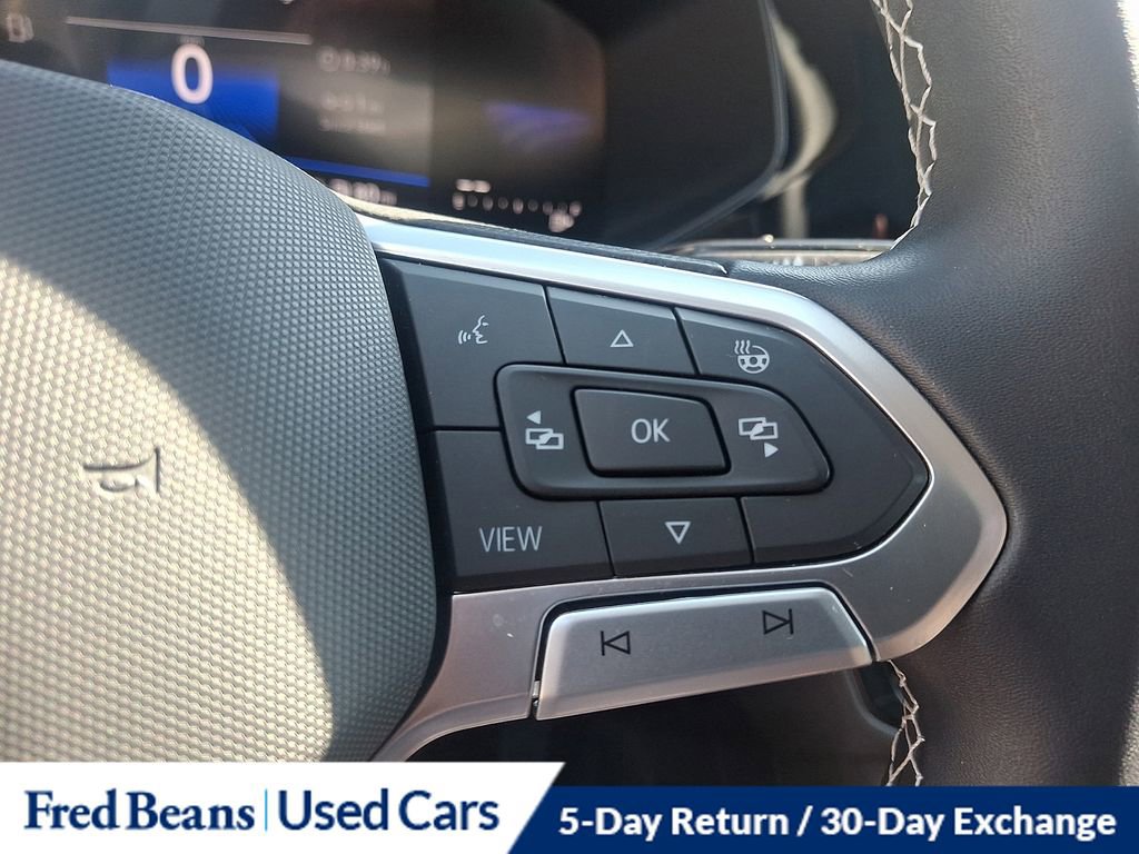 Certified 2023 Volkswagen Taos SE w/ Panoramic Sunroof Package AWD/4WD image 22