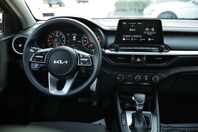 Used 2023 Kia Forte LXS image 27
