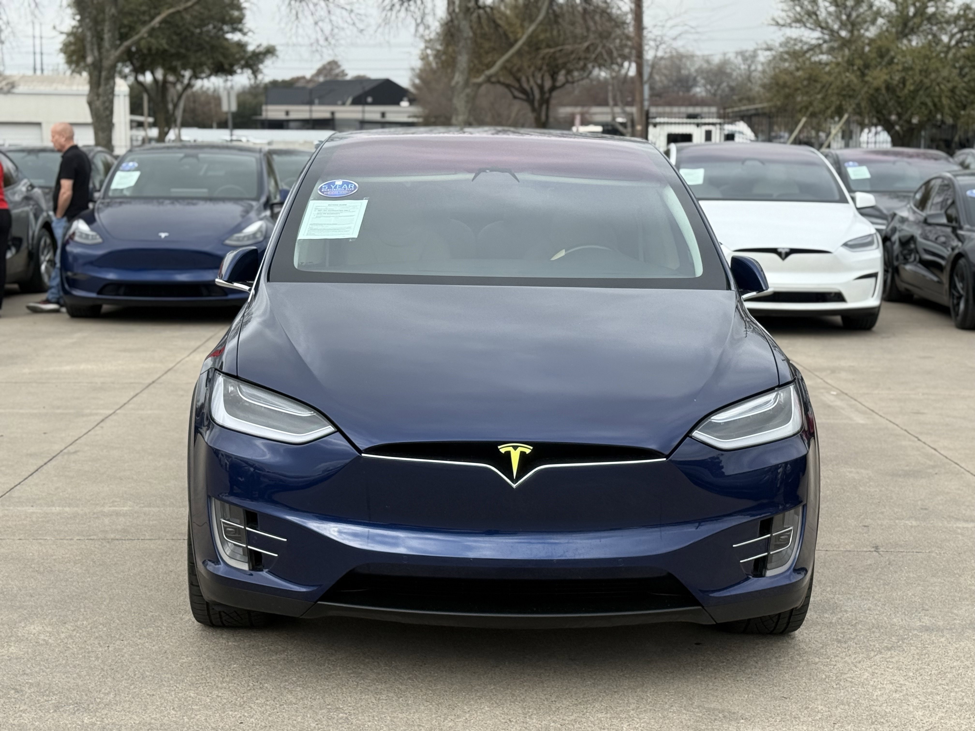 Used 2017 Tesla Model X 75D image 3