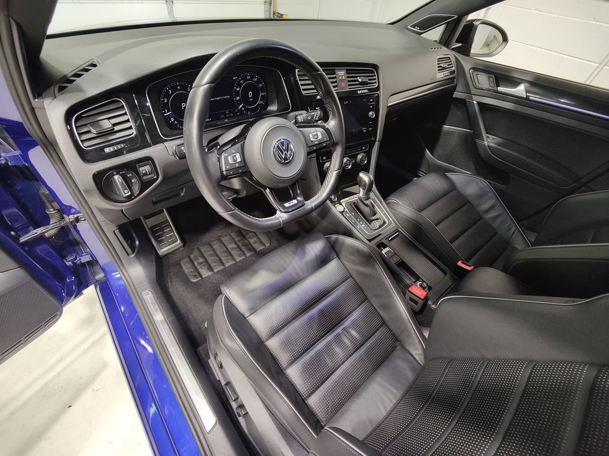 Used 2019 Volkswagen Golf R 4-Door AWD/4WD image 28
