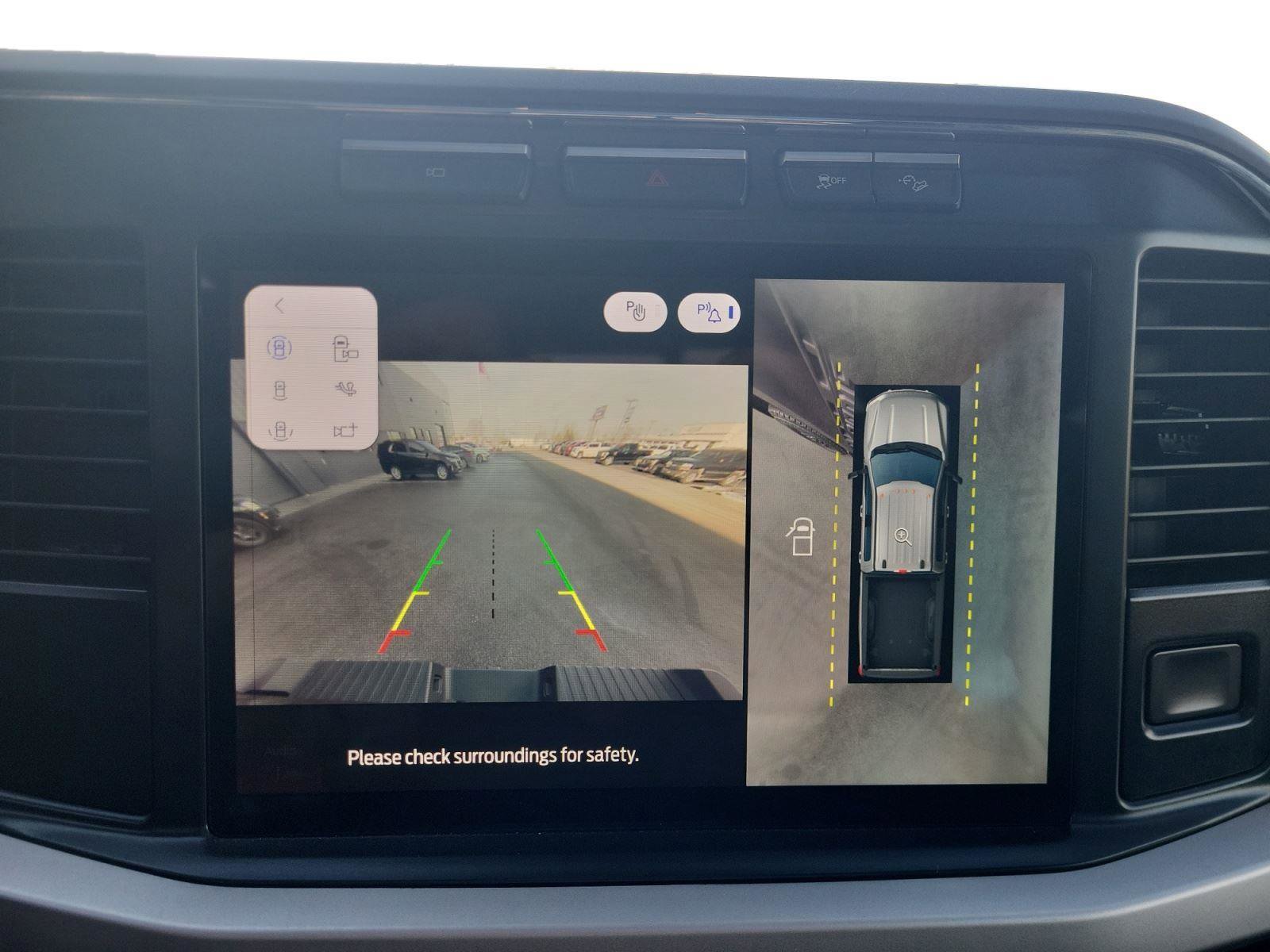 Used 2023 Ford F250 XLT w/ XLT Premium Package image 19