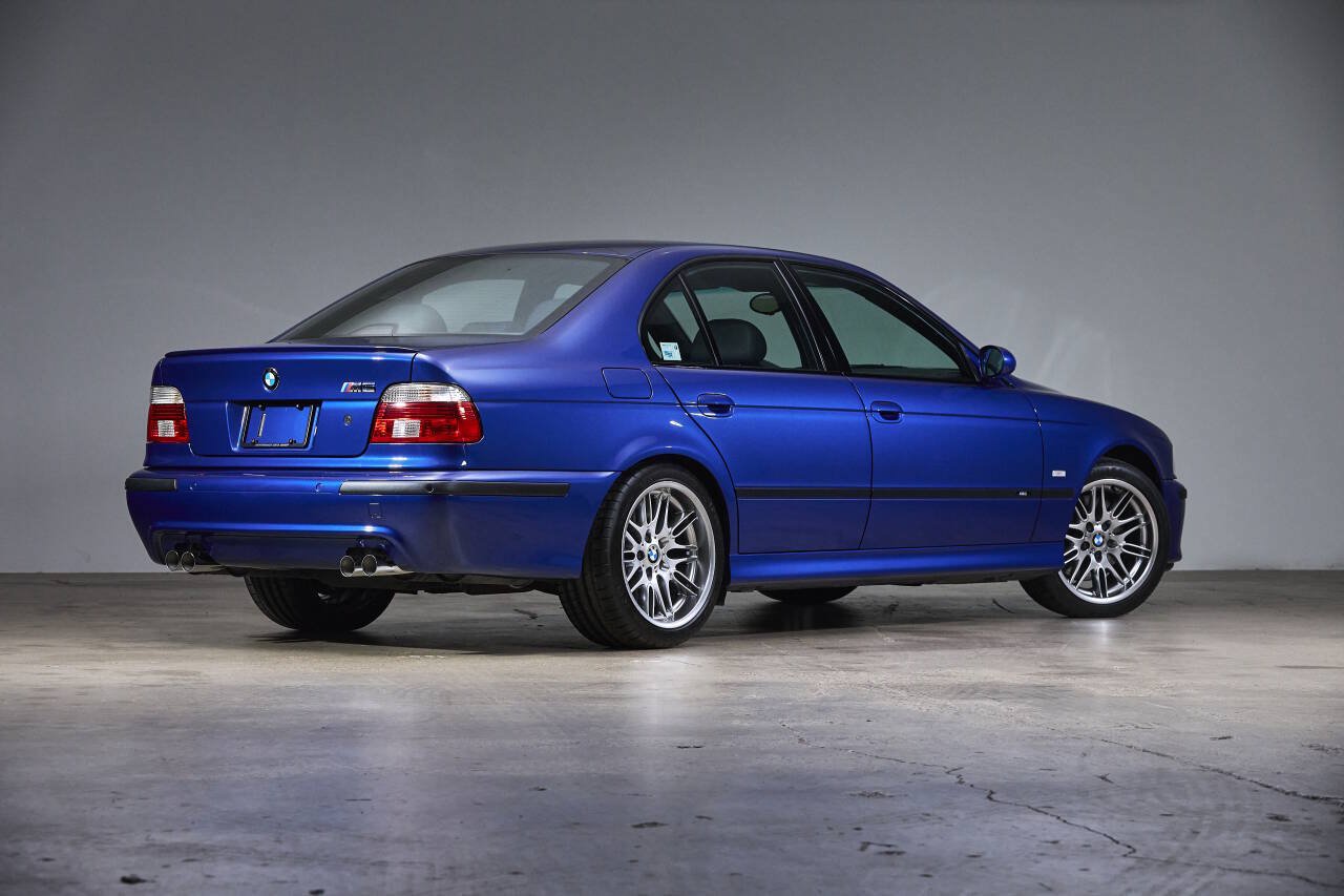 Used 2002 BMW M5 RWD image 5