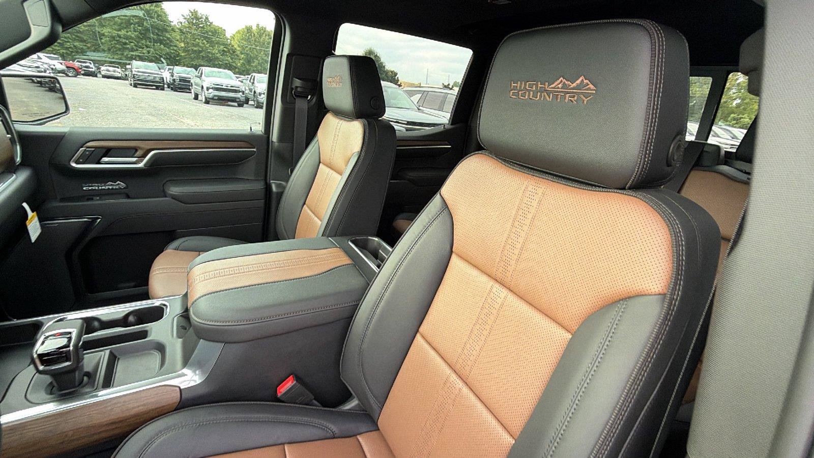 New 2026 Chevrolet Silverado 1500 High Country w/ High Country Premium Package AWD/4WD image 19