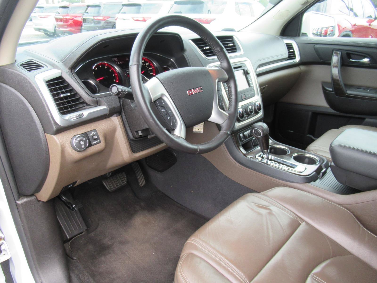 Used 2017 GMC Acadia Limited SLT FWD image 17