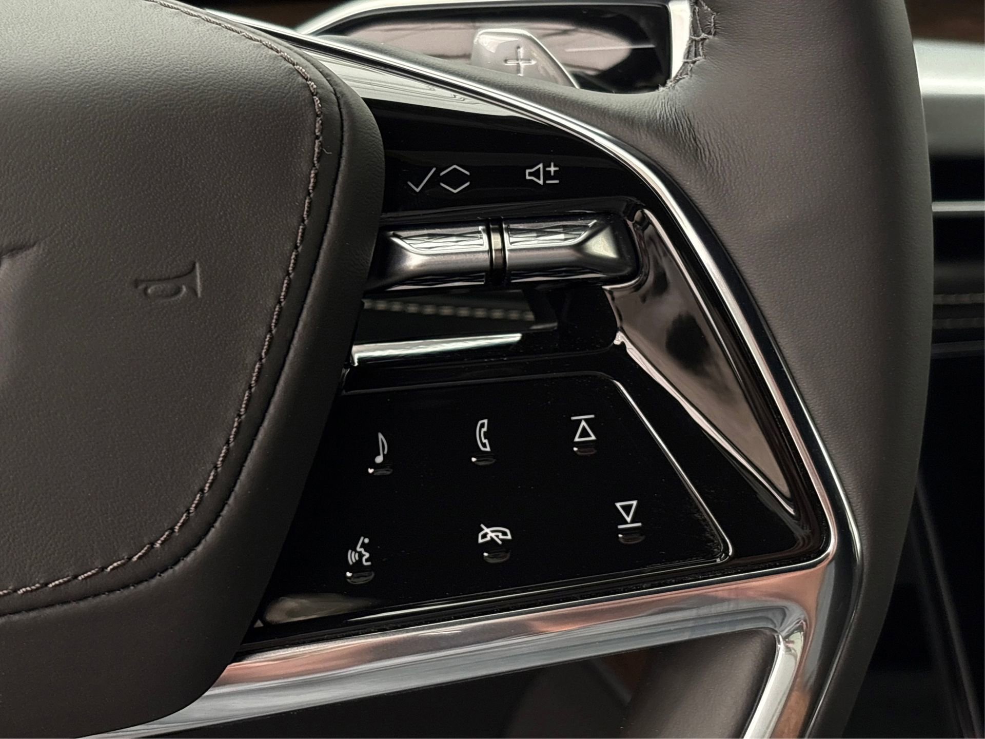 New 2025 Cadillac Escalade Sport Platinum image 31