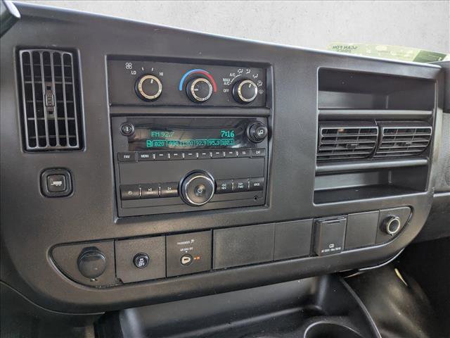 Used 2017 Chevrolet Express 2500 image 14