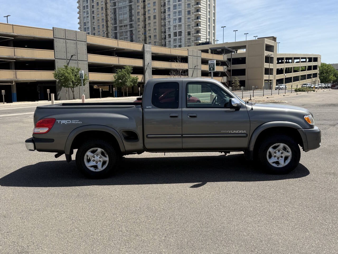 Used 2003 Toyota Tundra SR5 w/ SR5 Extra Value Pkg AWD/4WD image 6