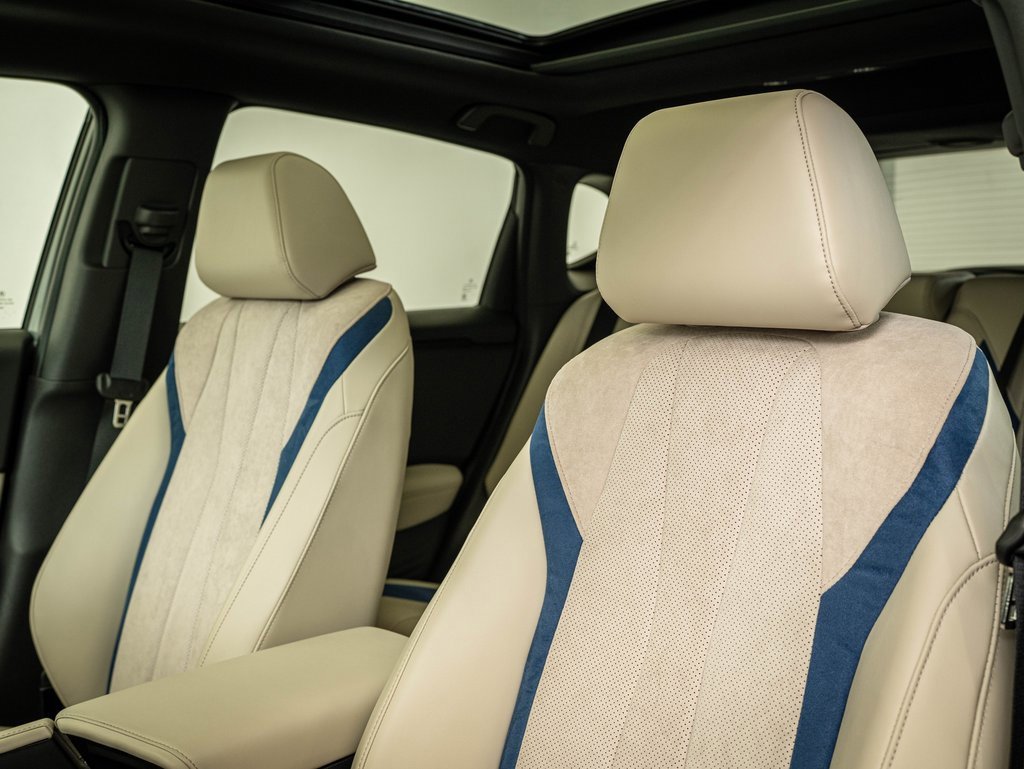 Certified 2025 Acura ADX A-Spec image 21