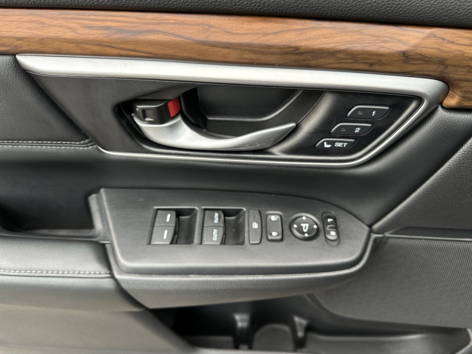 Used 2022 Honda CR-V Touring image 23