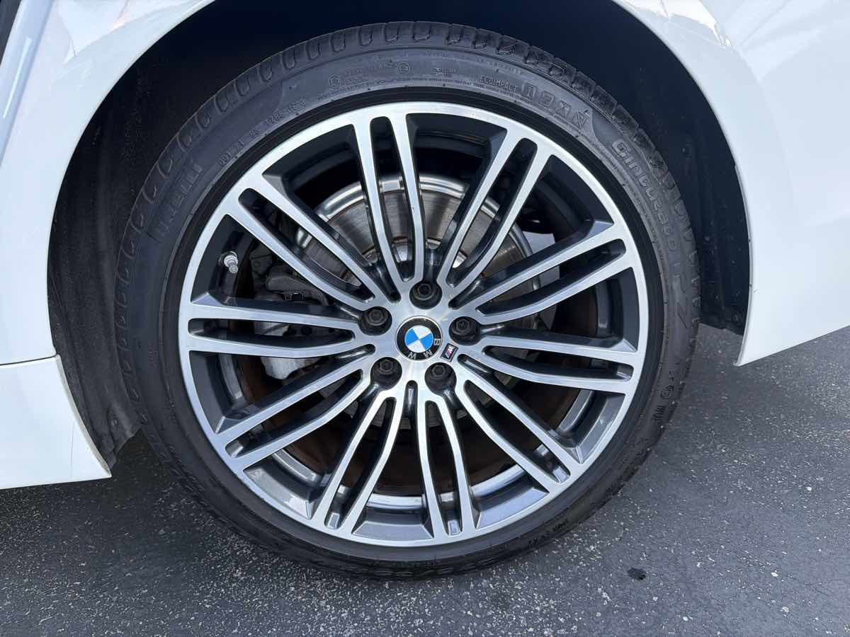 Used 2018 BMW 530i w/ M Sport Package RWD image 38