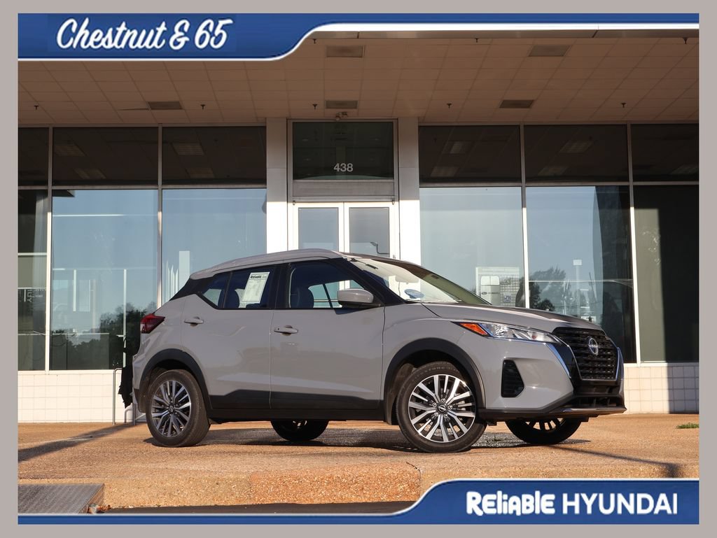 Used 2023 Nissan Kicks SV